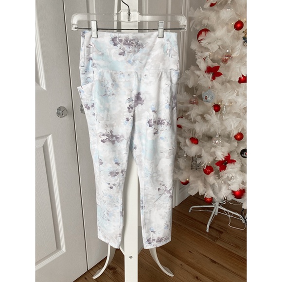 Workout Set - Reebook and RBK - Size S (top) and M - Picture 5 of 6